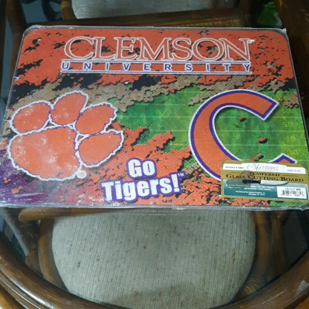 Clemons University Go Tigers